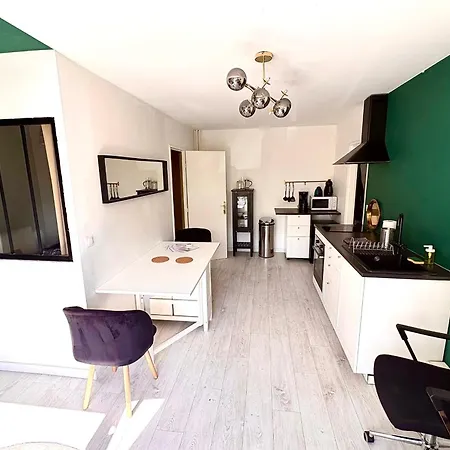 Beautiful 54 M With Parking In Apartamento
