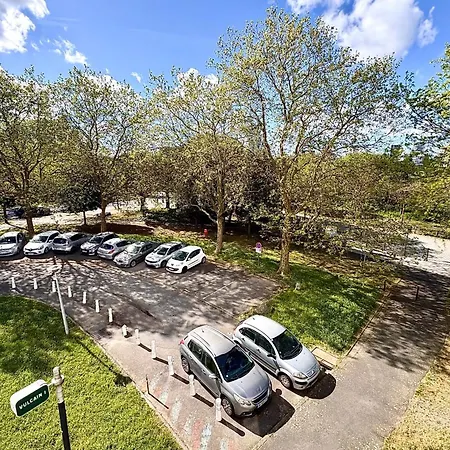 Beautiful 54 M With Parking In Daire *